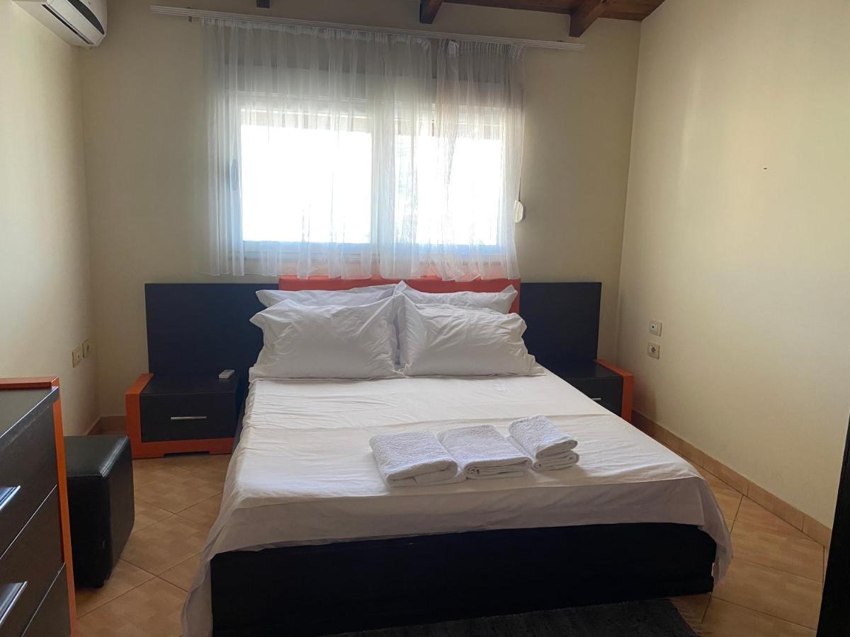Lovely 2 Bedroom Apartment Tiranë Ngoại thất bức ảnh